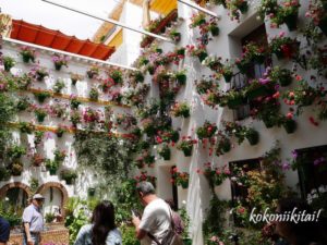 コルドバ、スペイン、パティオ、花祭り