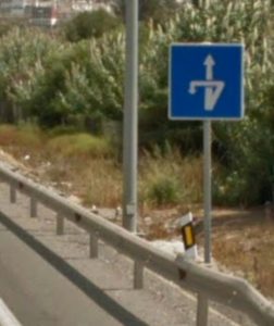 スペイン、高速道路、Uターン、標識
